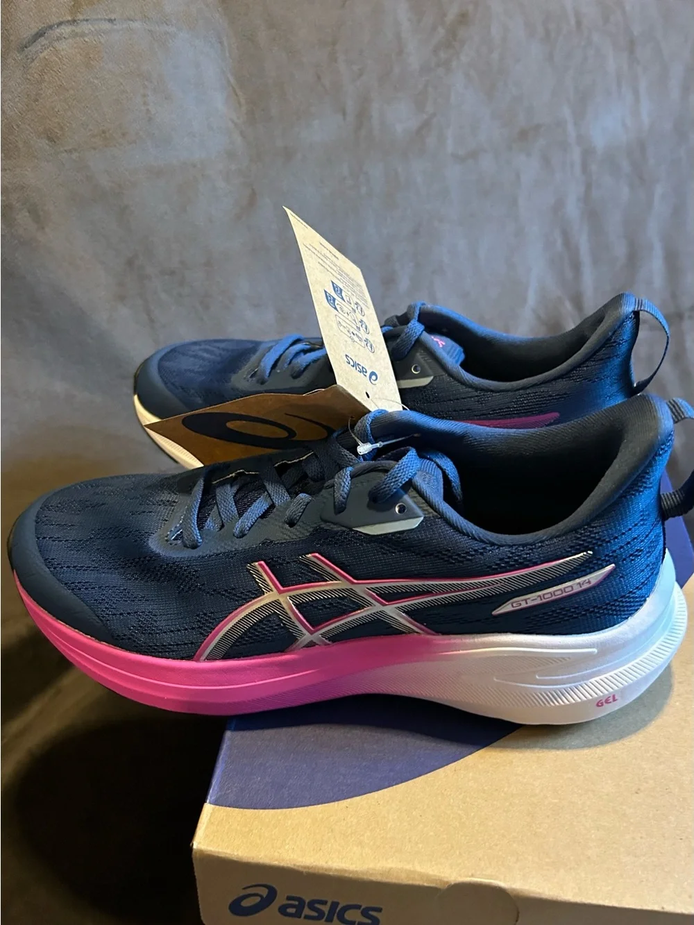 ASICS GT-1000 14 Sz 7.5 WMNS/5.5 youth